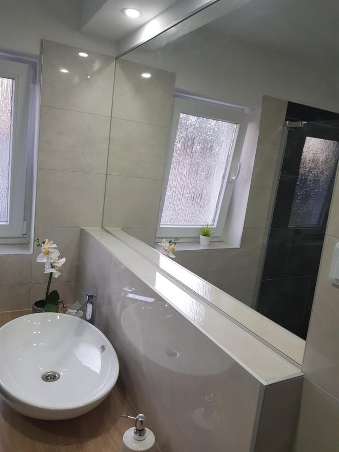 Rooms Vanteo Кореница Екстер'єр фото