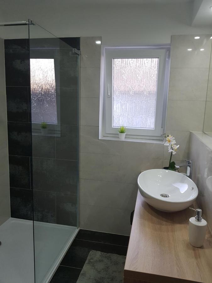 Rooms Vanteo Кореница Екстер'єр фото